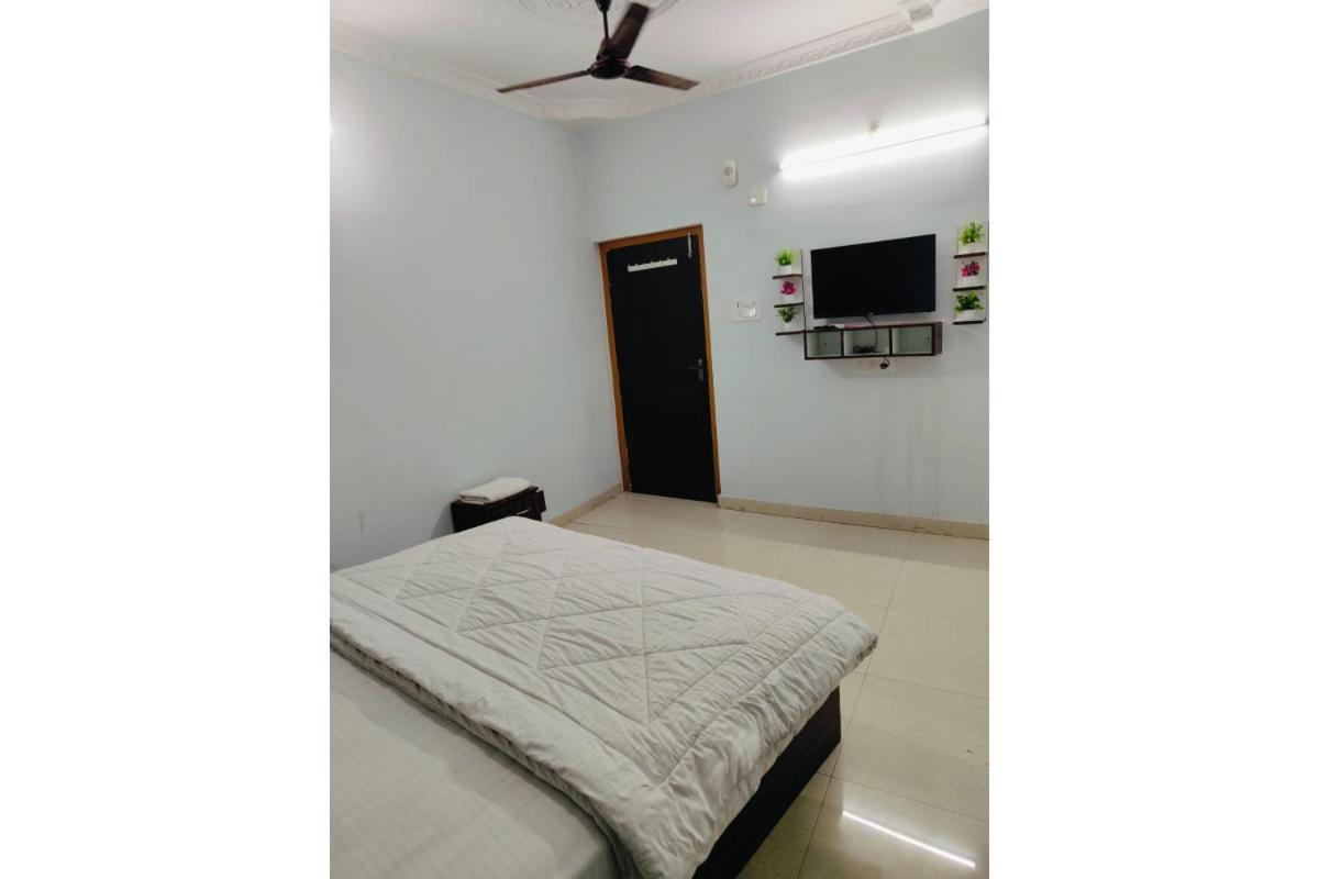 Hotel Patna Sahib Inn Esterno foto